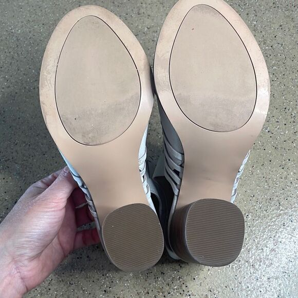 Caslon Martin Leather Open Toe Slingback Sandals 7 Bone - Picture 7 of 16